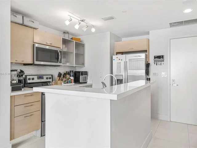 350 NE 24th St # 711, Miami FL 33137