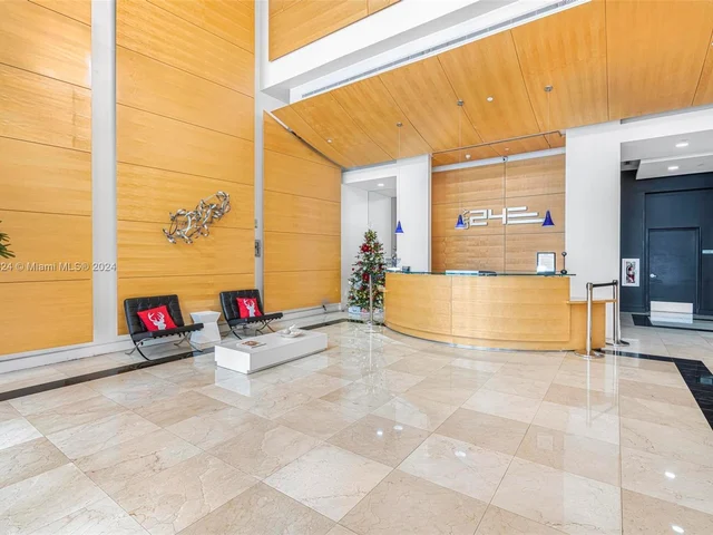 350 NE 24th St # 711, Miami FL 33137