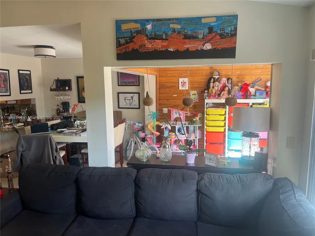 11720 SW 91st Ter, Miami FL 33186