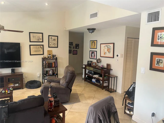 11720 SW 91st Ter, Miami FL 33186