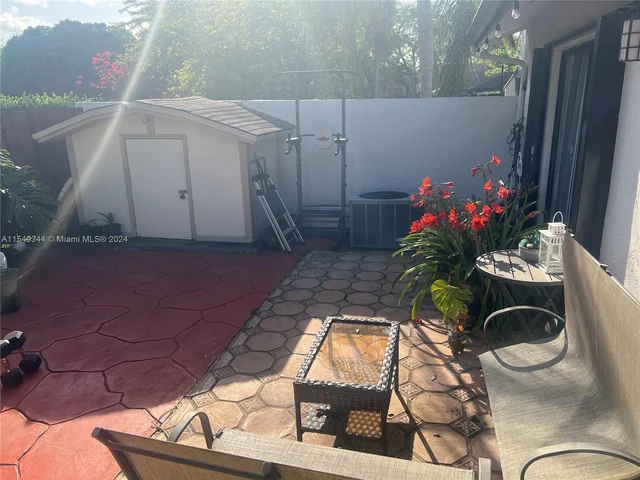 11720 SW 91st Ter, Miami FL 33186