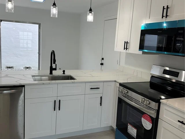 14739 SW 90th Ter, Miami FL 33196