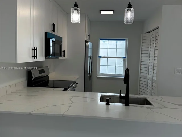 14739 SW 90th Ter, Miami FL 33196