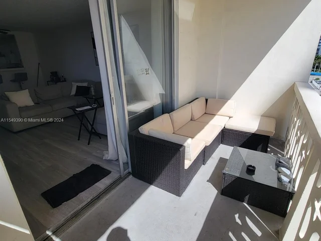 1817 S Ocean Dr # 722, Hallandale Beach FL 33009