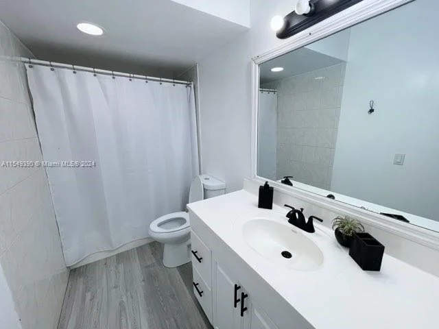 1817 S Ocean Dr # 722, Hallandale Beach FL 33009