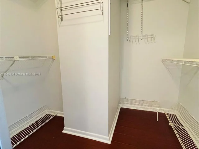 919 Hillcrest Dr # 302, Hollywood FL 33021