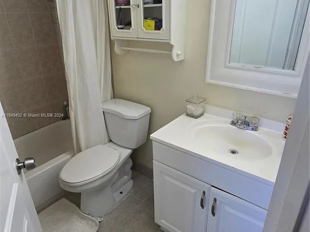 3370 Beau Rivage Dr # G4, Pompano Beach FL 33064