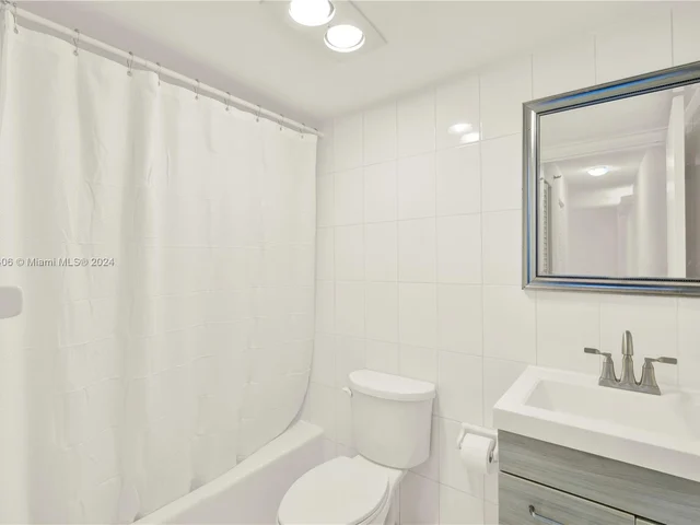 2501 Brickell Ave # 1009, Miami FL 33129