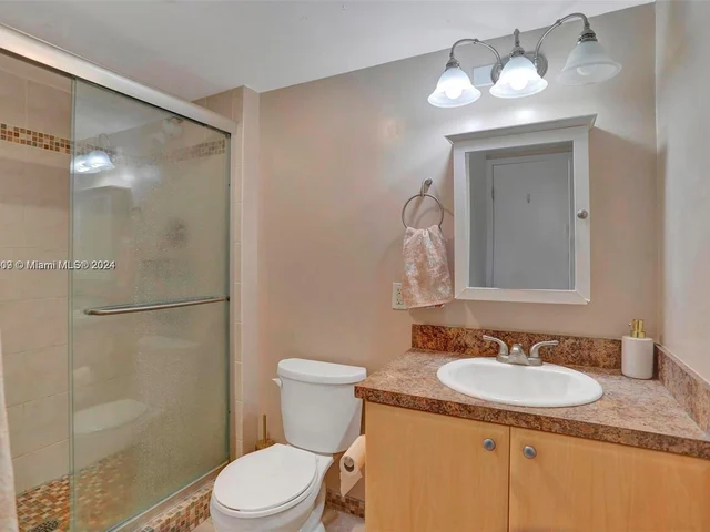 3625 N Country Club Dr # 1404, Aventura FL 33180