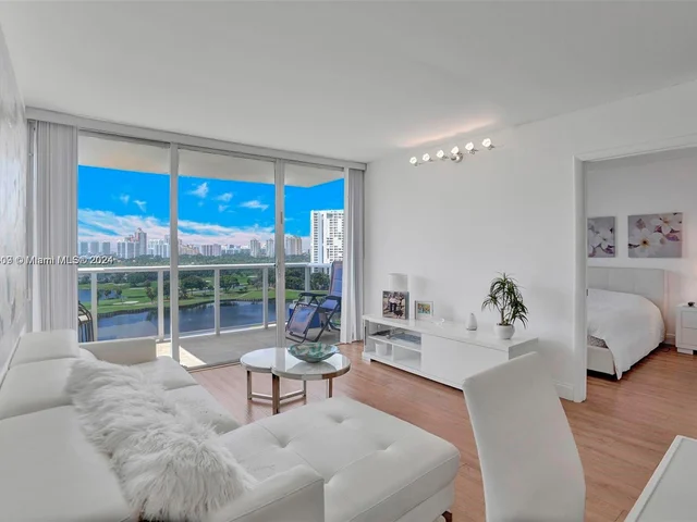 3625 N Country Club Dr # 1404, Aventura FL 33180