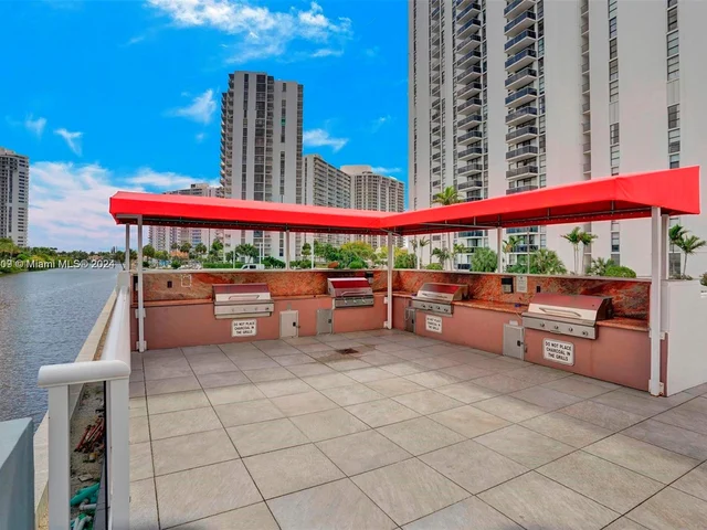 3625 N Country Club Dr # 1404, Aventura FL 33180