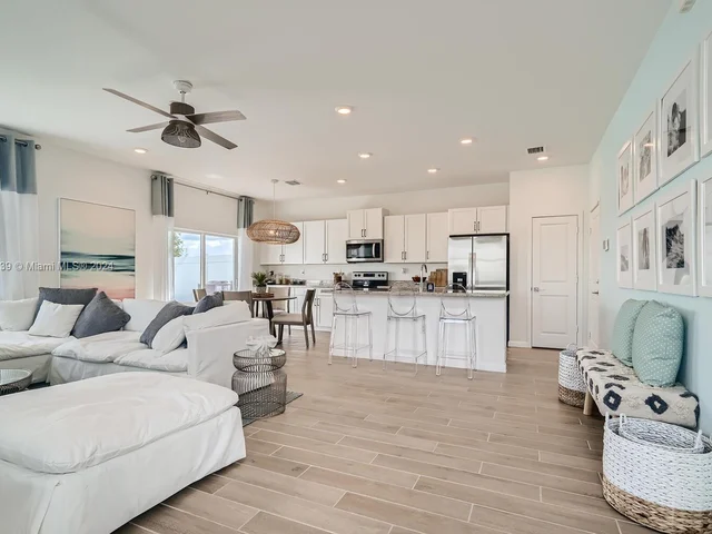 1754 SE 8th Ter # 1754, Homestead FL 33034