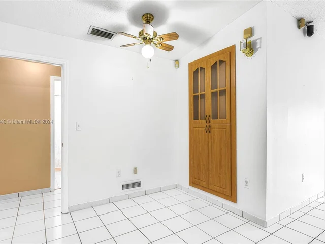 7705 W 34th Ln, Hialeah FL 33018