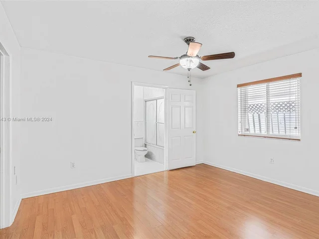 7705 W 34th Ln, Hialeah FL 33018