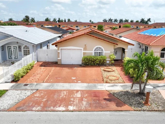 7705 W 34th Ln, Hialeah FL 33018