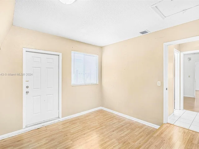 7705 W 34th Ln, Hialeah FL 33018