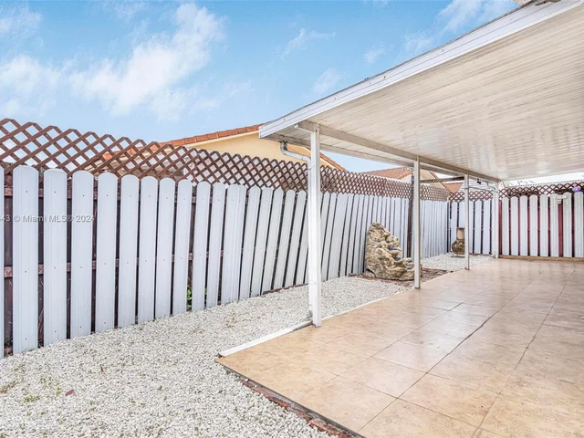 7705 W 34th Ln, Hialeah FL 33018