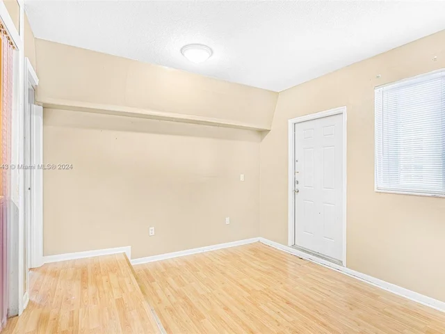 7705 W 34th Ln, Hialeah FL 33018