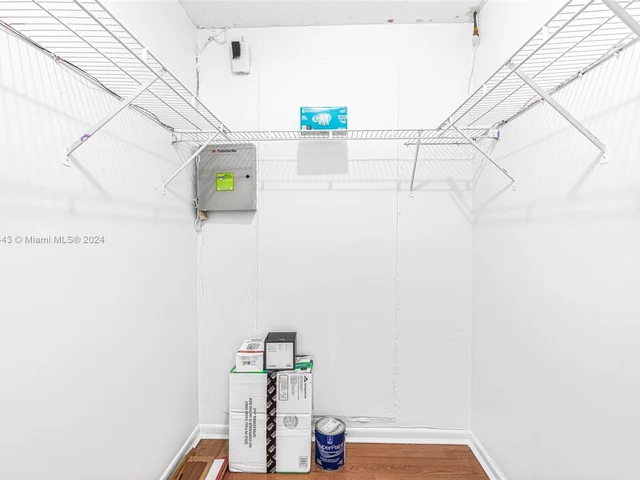 7705 W 34th Ln, Hialeah FL 33018