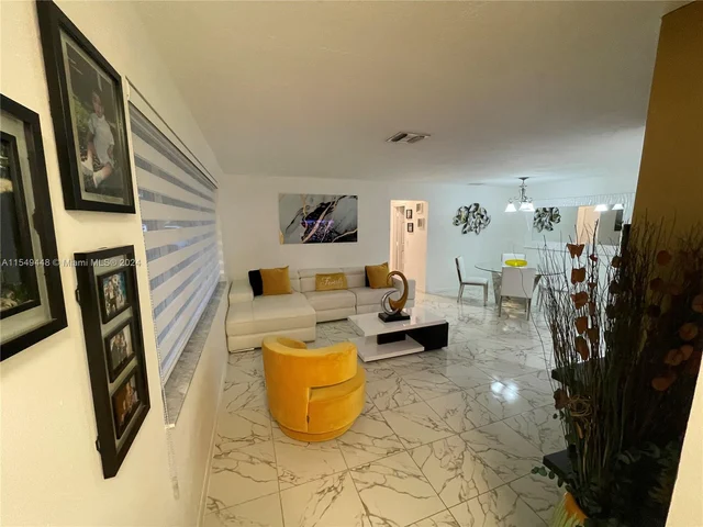 8850 NW 13th St, Pembroke Pines FL 33024