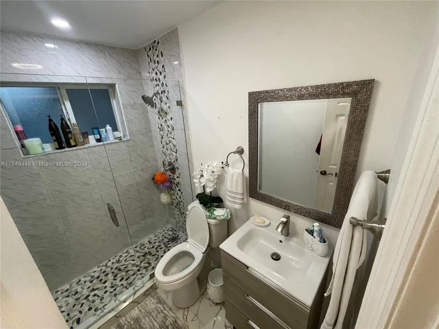 8850 NW 13th St, Pembroke Pines FL 33024