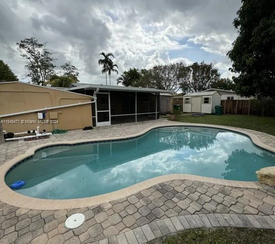 4967 SW 91st Ter, Cooper City FL 33328