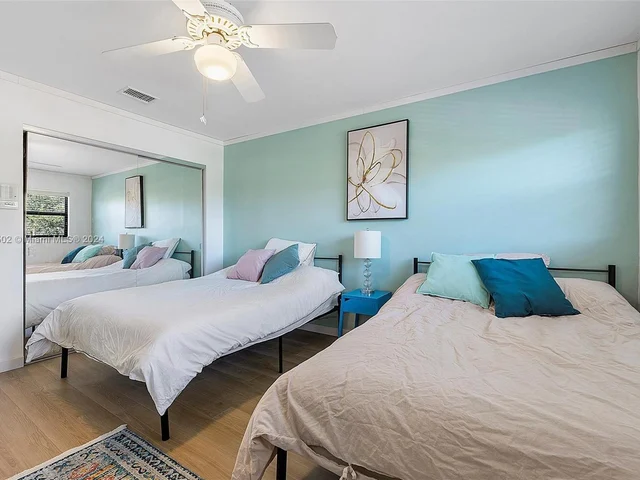 1301 N Riverside Dr # 18, Pompano Beach FL 33062