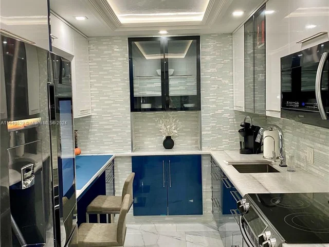 400 Kings Point Dr # 314, Sunny Isles Beach FL 33160