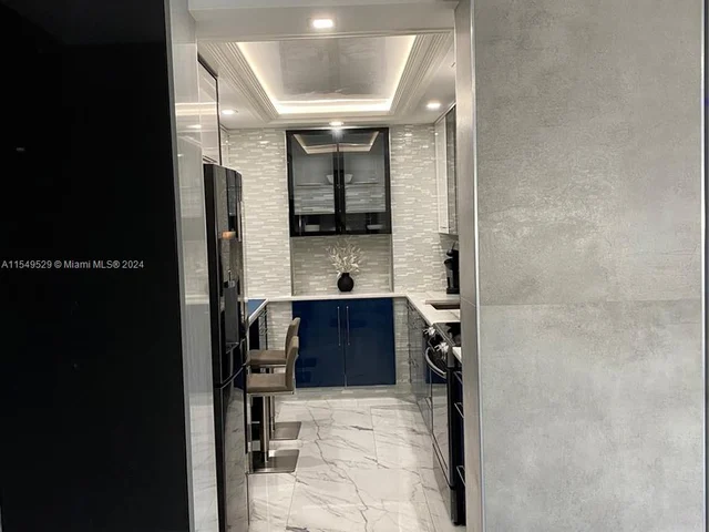 400 Kings Point Dr # 314, Sunny Isles Beach FL 33160