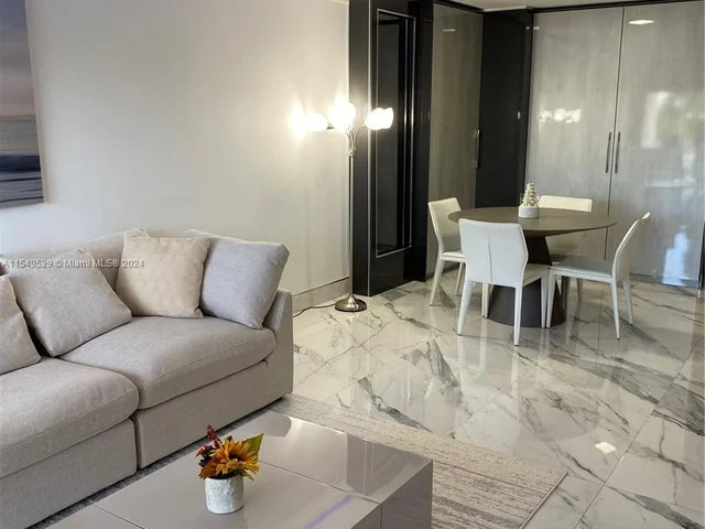 400 Kings Point Dr # 314, Sunny Isles Beach FL 33160