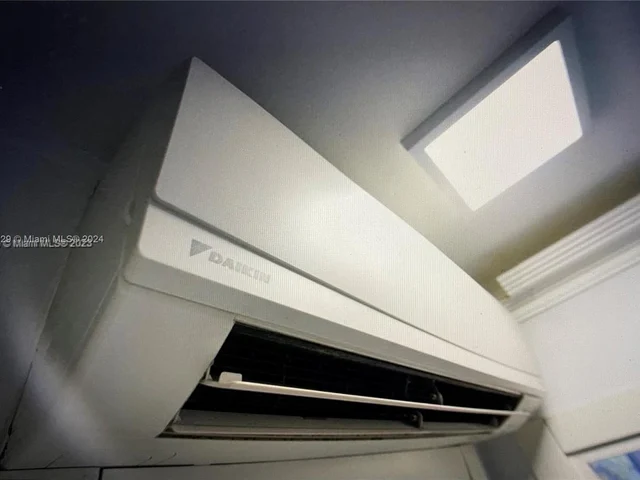 400 Kings Point Dr # 314, Sunny Isles Beach FL 33160