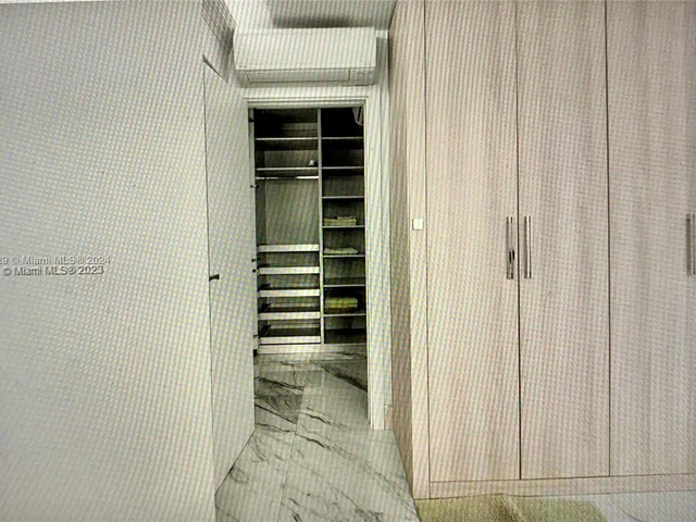 400 Kings Point Dr # 314, Sunny Isles Beach FL 33160