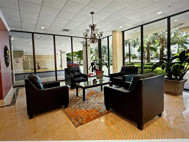 400 Kings Point Dr # 314, Sunny Isles Beach FL 33160