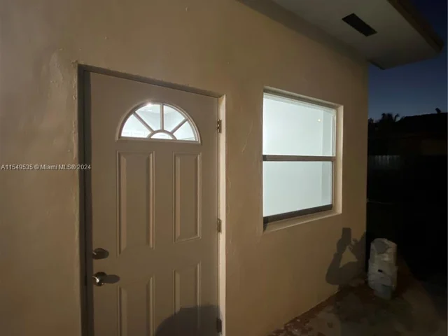 636 SE 5th Pl # 01, Hialeah FL 33010