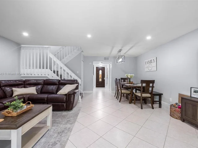 12451 NW 3rd St # B3, Plantation FL 33325