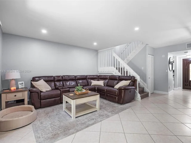 12451 NW 3rd St # B3, Plantation FL 33325