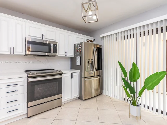 12451 NW 3rd St # B3, Plantation FL 33325