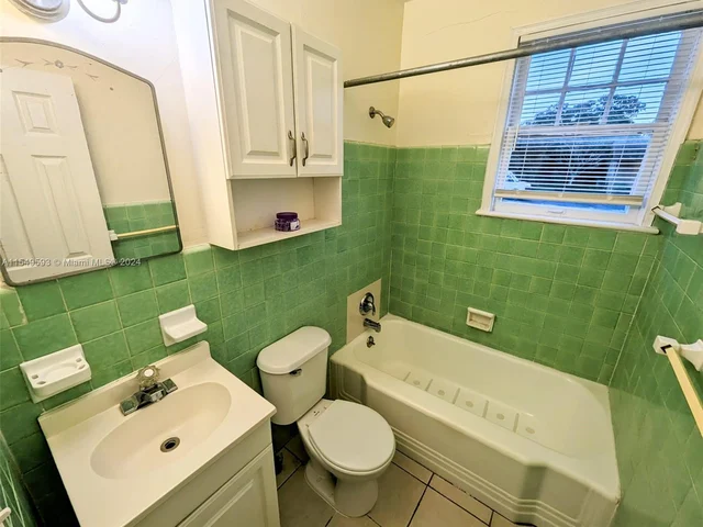 2228 Monroe St # 2228, Hollywood FL 33020