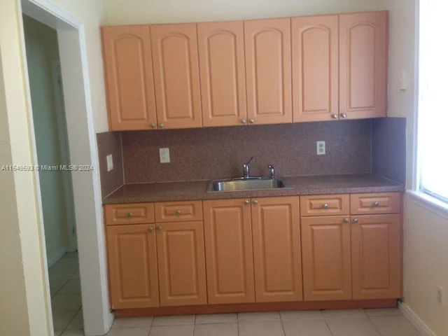 2228 Monroe St # 2228, Hollywood FL 33020