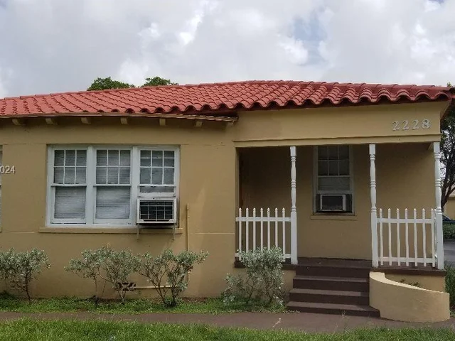 2228 Monroe St # 2228, Hollywood FL 33020