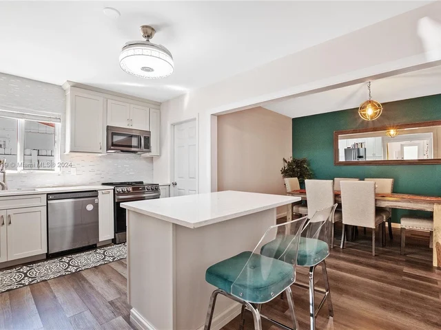 5819 SW 4th St, Miami FL 33144