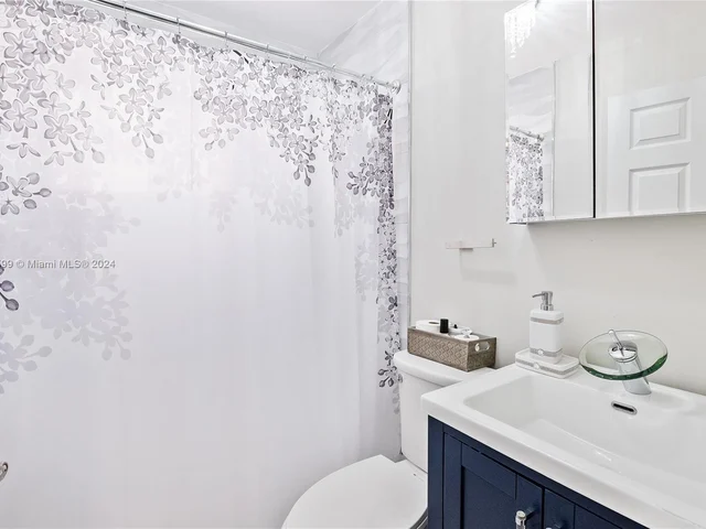 5819 SW 4th St, Miami FL 33144