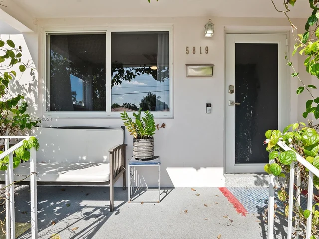 5819 SW 4th St, Miami FL 33144