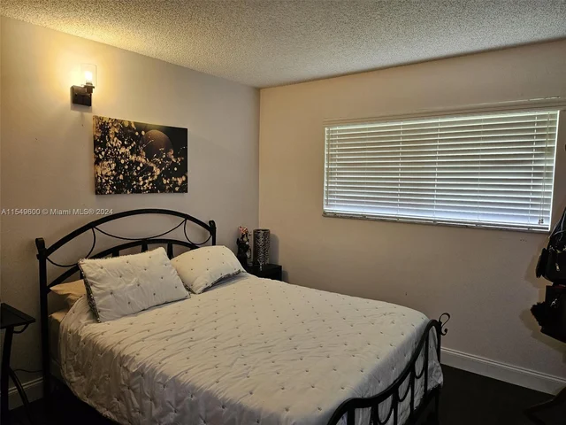 7770 NW 50th St # 108, Lauderhill FL 33351