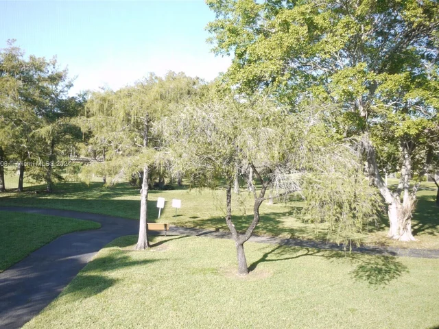 7770 NW 50th St # 108, Lauderhill FL 33351