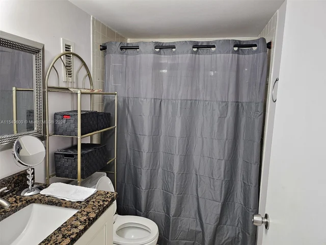 7770 NW 50th St # 108, Lauderhill FL 33351