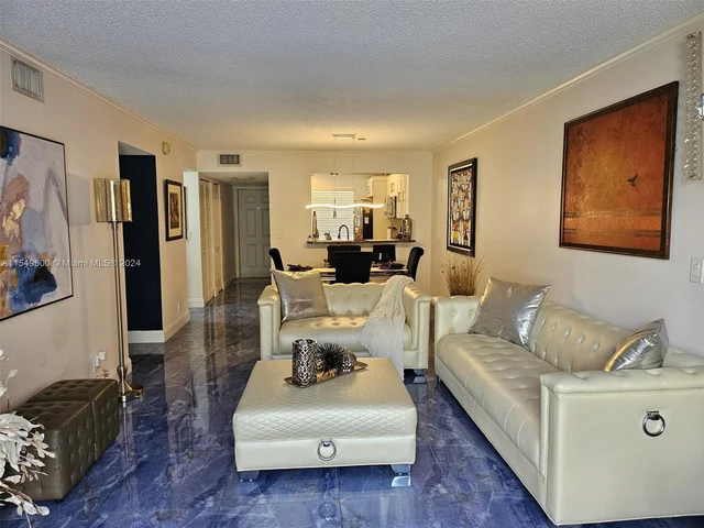 7770 NW 50th St # 108, Lauderhill FL 33351