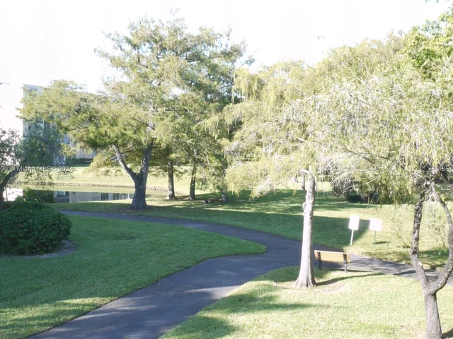 7770 NW 50th St # 108, Lauderhill FL 33351