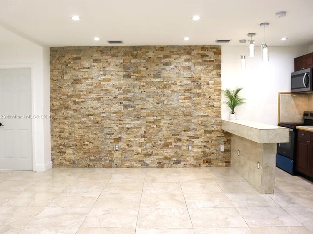 3261 NW 52 Street # 1, Miami FL 33142