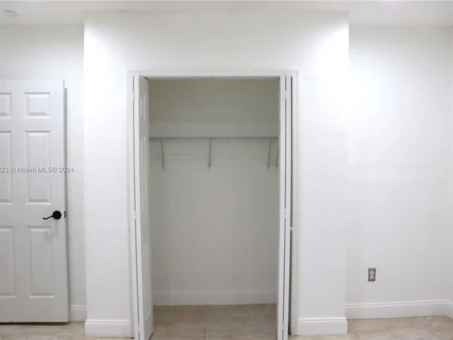 3261 NW 52 Street # 1, Miami FL 33142